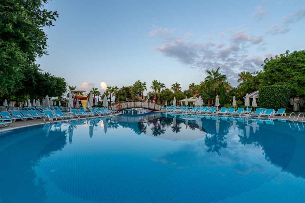 Palmeras Beach Hotel Ultra All Inclusive โคนัคคลึ ภายนอก รูปภาพ