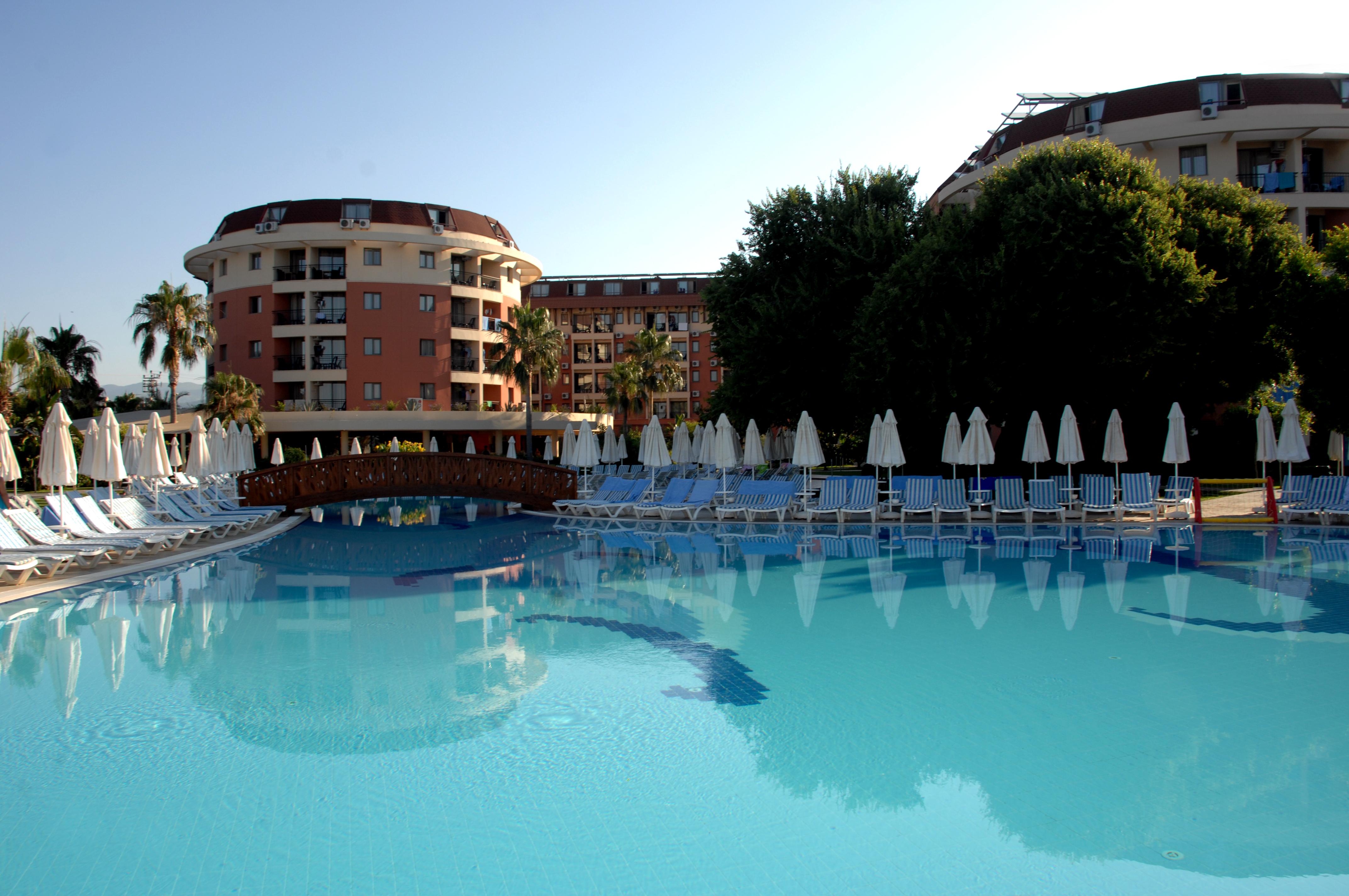 Palmeras Beach Hotel Ultra All Inclusive โคนัคคลึ ภายนอก รูปภาพ