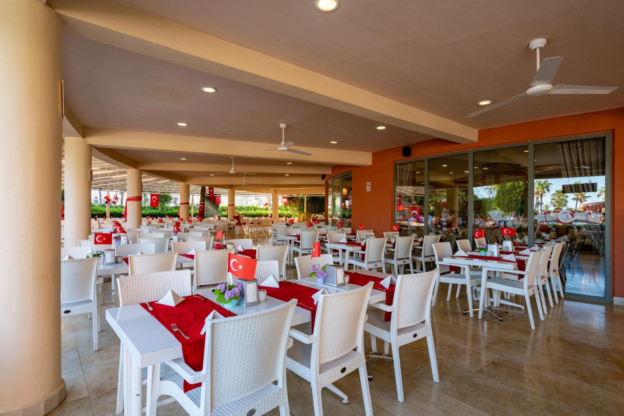 Palmeras Beach Hotel Ultra All Inclusive โคนัคคลึ ภายนอก รูปภาพ