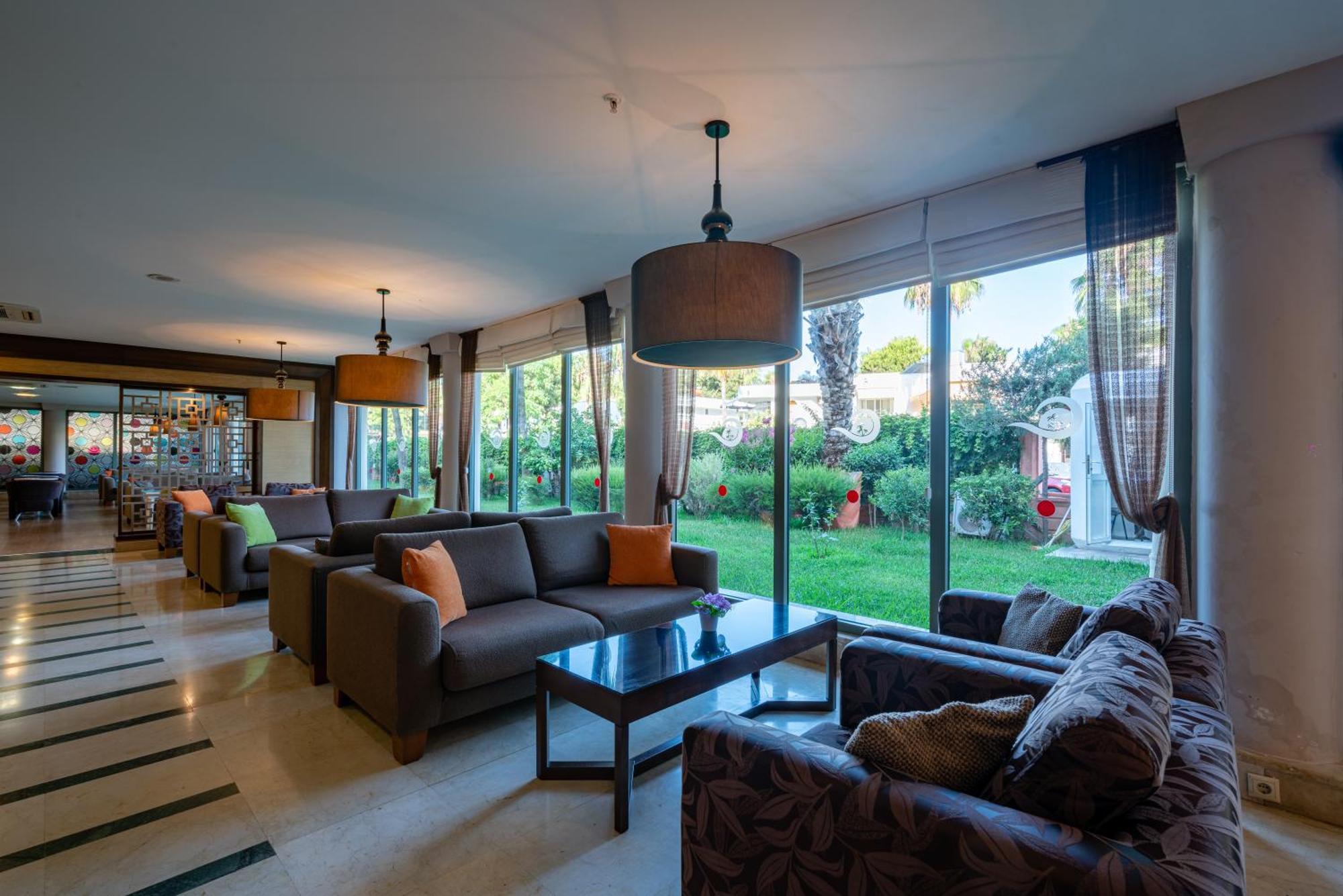 Palmeras Beach Hotel Ultra All Inclusive โคนัคคลึ ภายนอก รูปภาพ
